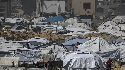 Newshour, Newshour, Israeli government responds to deaths of children in Gaza
