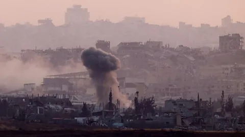 Newshour, Newshour, United Nations considers a new Gaza motion, opposed by the United States