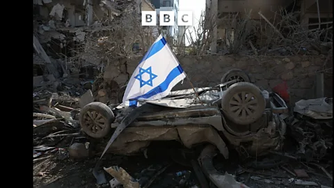 Global News Podcast, Israel and Iran continue strikes - extra edition
