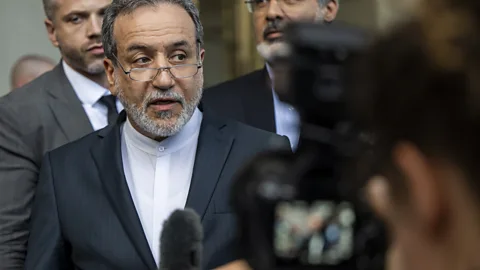 Newshour, Newshour, Iran-European talks debate Tehran's nuclear programme
