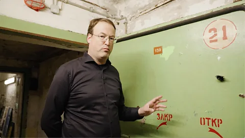 Historian Kay Heiner in the Maybach bunker