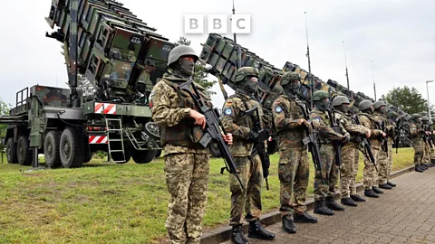 Global News Podcast, Trump blocks Ukraine weapons deliveries