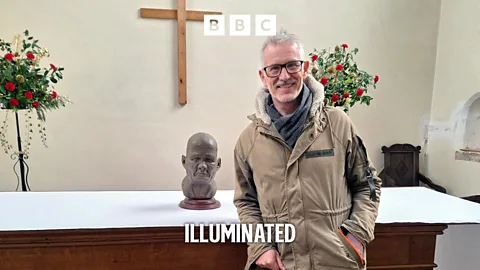 Illuminated, Illuminated, Don't Lose Your Head!