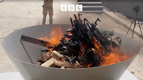 Global News Podcast, Kurdish rebels burn guns in step towards ending Turkey conflict