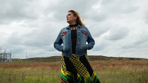 Outlook, Outlook, Morgan's Warriors: The matriarch on a mission to protect