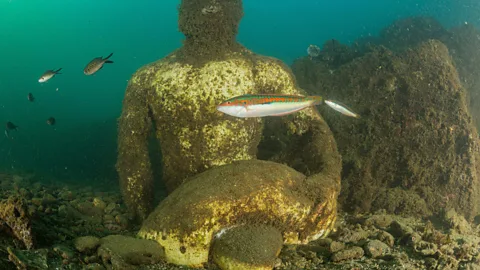 Snorkelling through a Roman emperor’s coastal villa