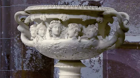 René Magritte’s Cloud