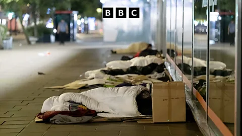 File on 4 Investigates, File on 4, Can cash grants help end homelessness?