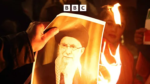 Global News Podcast, Death toll rises as Iran protests enter third week