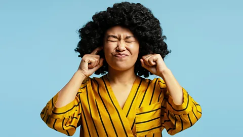 CrowdScience, CrowdScience, Why do I find silence unbearable?