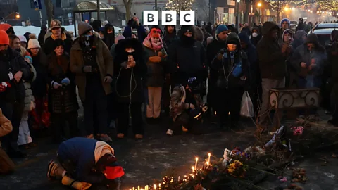 Global News Podcast, Second fatal shooting by US immigration agents