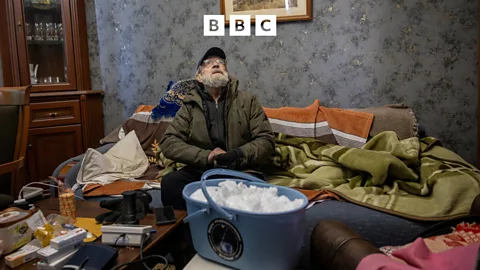 Global News Podcast, Russia to pause attacks on Ukraine as temperatures plummet