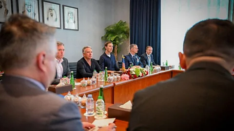 Newshour, Newshour, US and Russia agree to re-establish dialogue between armed forces