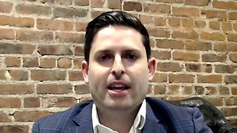 US jobless claims fell last week