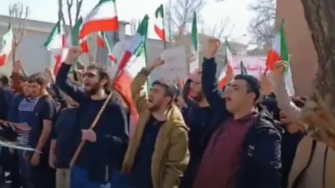 Global News Podcast, First large protests in Iran since deadly crackdown