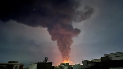 Global News Podcast, Iranian residents tell BBC about US and Israeli bombardment