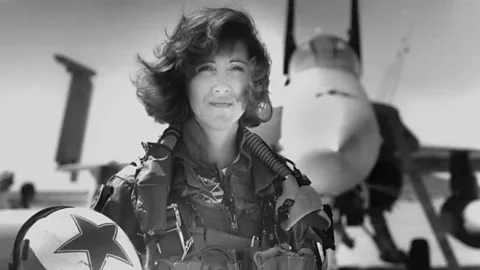 Outlook, Outlook, The fighter pilot who saved 148 lives