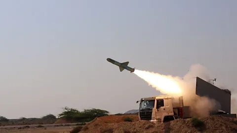 Global News Podcast, Iran renews attacks on Gulf countries