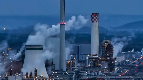 World Business Report, How will rising oil prices affect airlines?