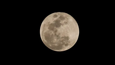 Global News Podcast, Artemis II leaves Earth's orbit and heads for Moon