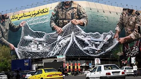 Newshour, Newshour, American airman rescued from Iran