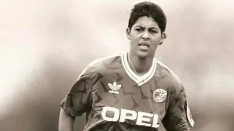 Outlook, Outlook, I was taken as a baby, I didn’t know who I was, part 2