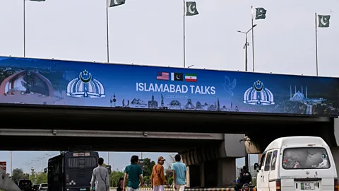 Weekend, Weekend, Iranian delegation arrives in Pakistan for peace talks with US