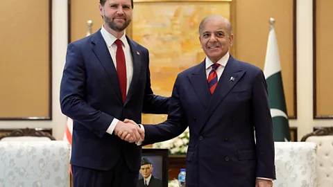 Weekend, Weekend, US-Iran peace talks end without a deal