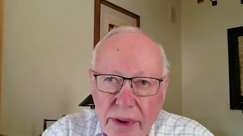 Oil price creeps up further