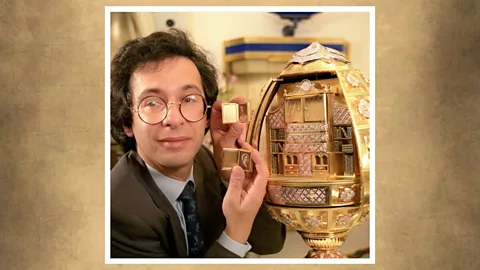 Outlook, Outlook, My father and the curse of the golden egg
