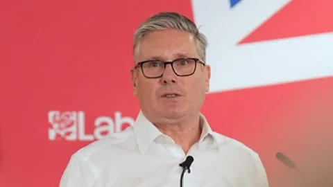 Global News Podcast, Pressure mounts on Starmer to resign as British PM