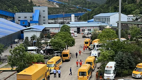 Weekend, Weekend, At least 90 dead in Chinese coal mine explosion