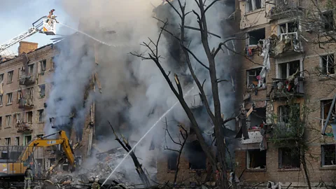 Newshour, Newshour, Russia launches huge missile strike on Ukraine