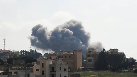 Newshour, Newshour, Israel strikes after ordering evacuation in south Lebanon