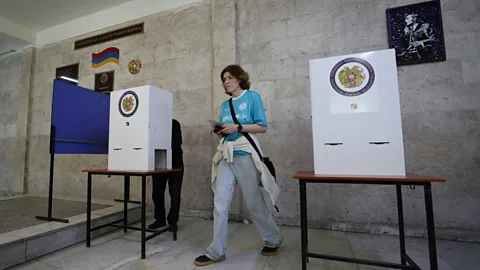 Weekend, Weekend, Armenia votes as Russia steps up pressure