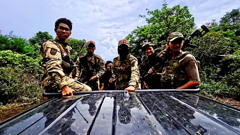 Global News Podcast, BBC goes inside Myanmar with rebel fighters