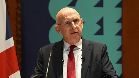 Global News Podcast, UK defence secretary resigns over military spending