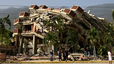 Global News Podcast, UN says over 50,000 missing after Venezuela quakes