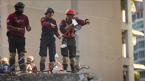 Global News Podcast, Venezuela races to find earthquake survivors