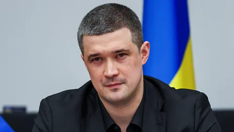 Global News Podcast, Zelensky fires popular defence minister