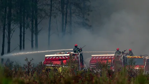 Global News Podcast, Wildfires in France and Spain force mass evacuations