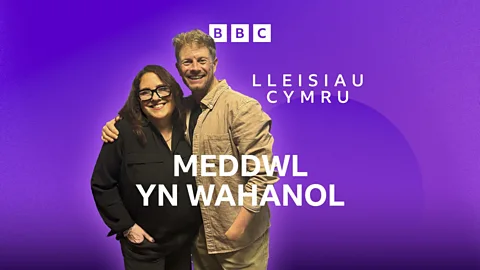 Lleisiau Cymru, Meddwl yn Wahanol gyda Bethan Richards, Cyfres 2, Pennod 1 : Paul Davies