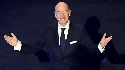 Global News Podcast, Pressure mounts on Infantino to quit