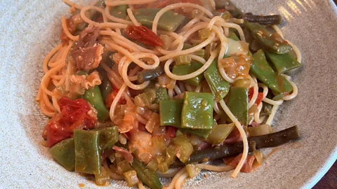 Cooking with Paula McIntyre, Braised local beans with parma ham and spaghetti