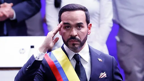 Global News Podcast, Colombia's new right-wing president sworn in