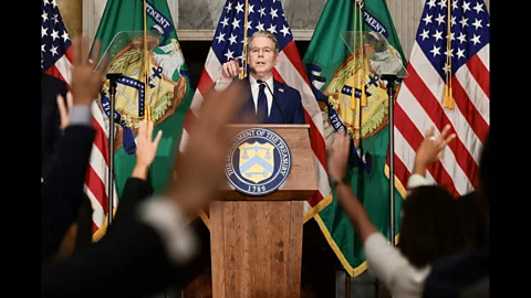 Global News Podcast, US says it will target anyone doing business with Iran