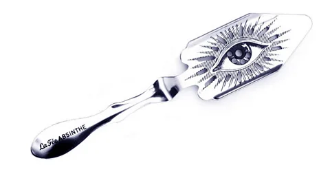 The green fairy flies again