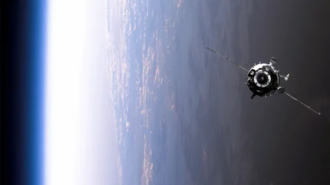 Nasa Soyuz capsule approaches ISS (Copyright: Nasa)