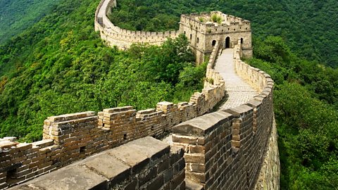 Is the Great Wall of China really visible from space? - BBC