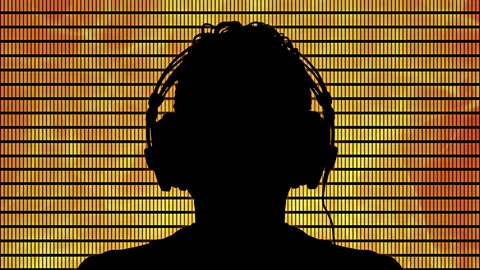 Silhouette of man with headphones (Thinkstock)